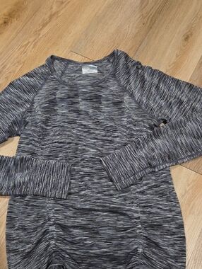 Athleta Marled Gray Crewneck Long Sleeve